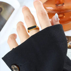 French Chic Geometric Acrylic Ring – Modern Fashion Statement